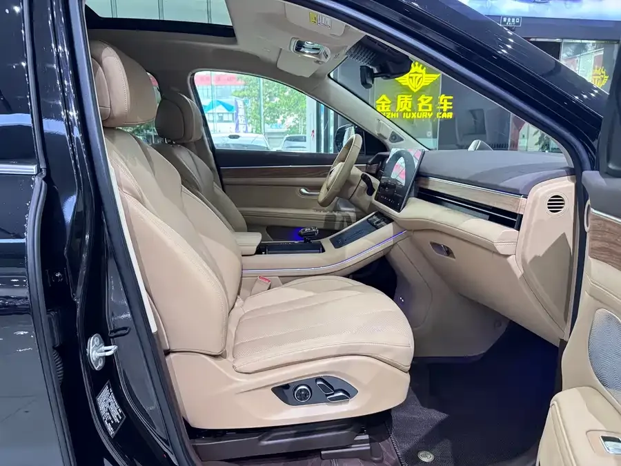 AITO M7 Wenjie M7 2024 1.5T Intelligent Driving 4WD Max Edition 5 Seaters 2024 — миниатюра 4