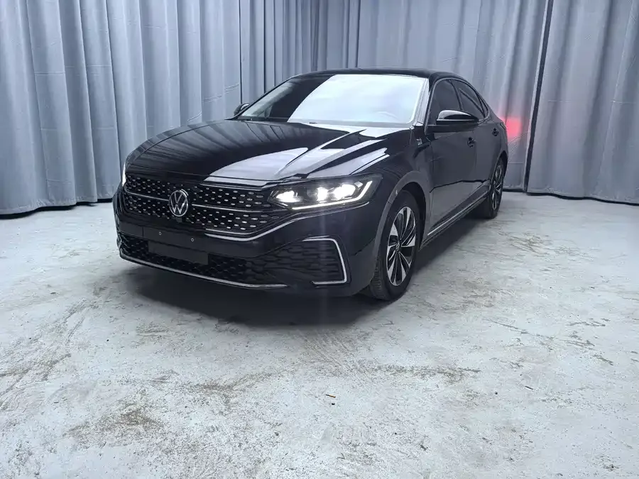 Volkswagen Passat 2022