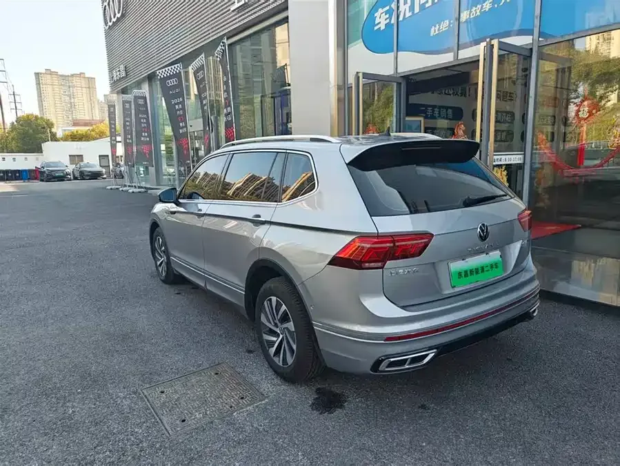 Volkswagen Tiguan L plug-in hybrid Tiguan L Plug-in Hybrid 2022 430PHEV Plug-in Hybrid Flagship Edition 2022 — миниатюра 2