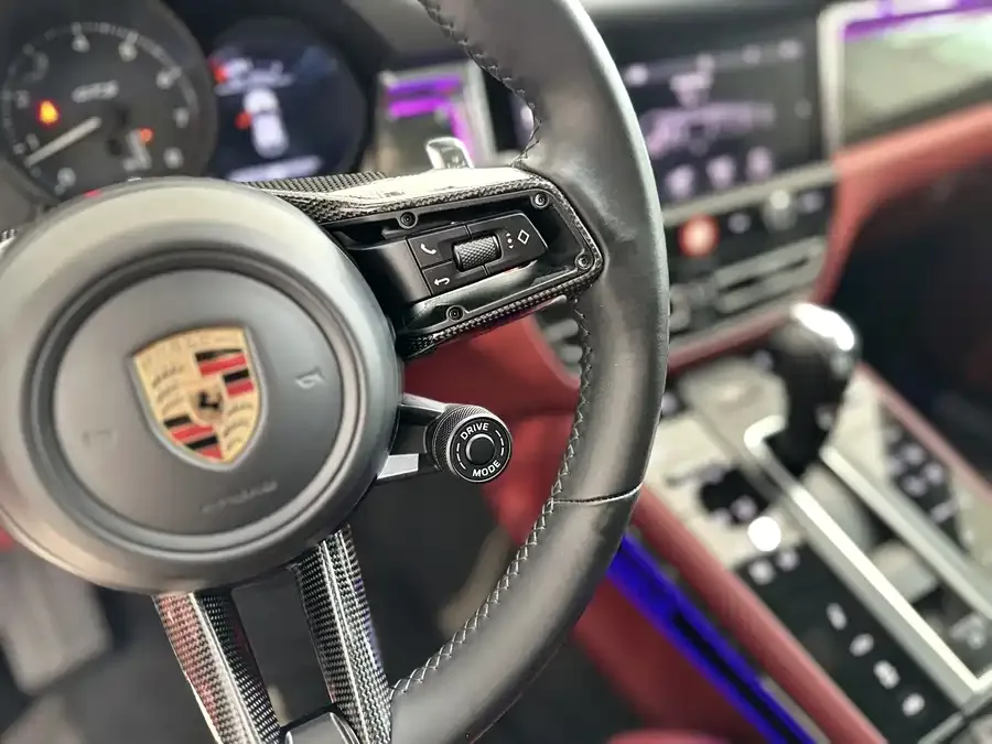 Porsche Macan Macan 2023 Macan GTS 2.9T 2023 — миниатюра 4