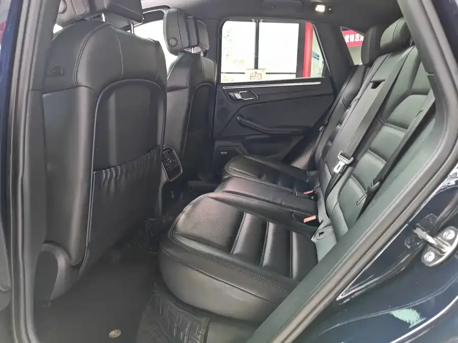 Porsche Macan Macan 2022 Macan 2.0T 2022 — миниатюра 3