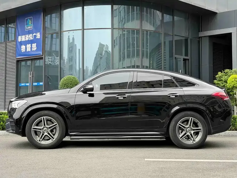 Mercedes-Benz GLE Coupe Mercedes-Benz GLE Coupe 2022 GLE 450 4MATIC Coupe SUV Fashion 2022 — миниатюра 2