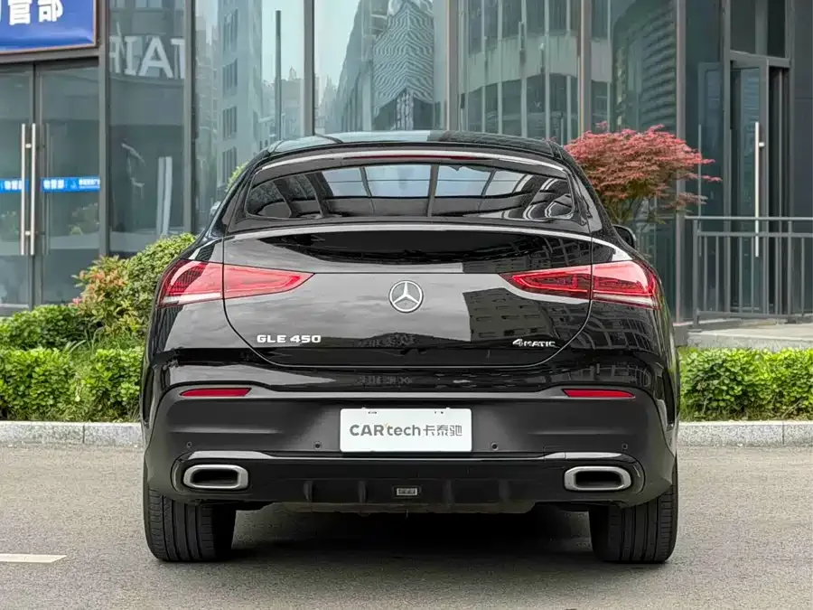Mercedes-Benz GLE Coupe Mercedes-Benz GLE Coupe 2022 GLE 450 4MATIC Coupe SUV Fashion 2022 — миниатюра 4