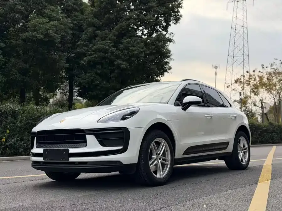 Porsche Macan 2024