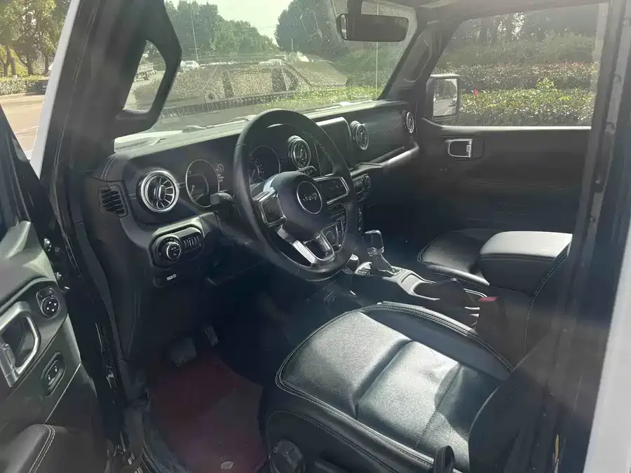 Jeep Gladiator Gladiator 2022 3.6L advance version 2023 — миниатюра 4