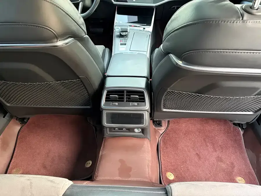 Audi A6L 2023 45 TFSI Premium Dynamic Model 2023 — миниатюра 4
