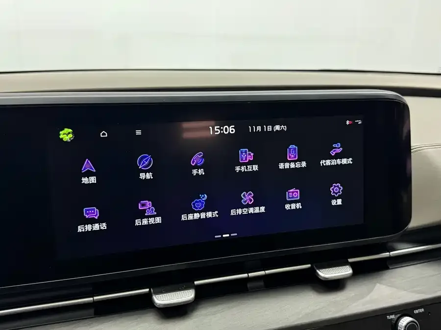 Kia Carnival Carnival 2021 2.0T Flagship Edition 2022 — миниатюра 4