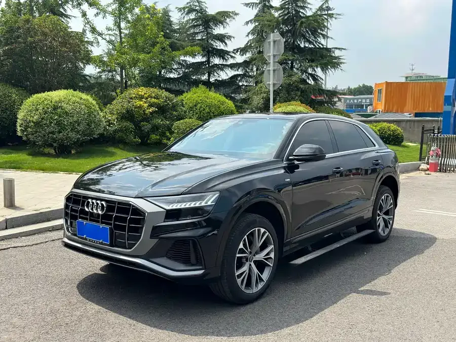 Audi Q8 2022