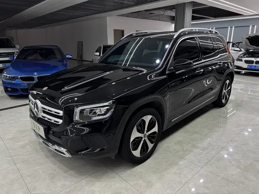 Mercedes-Benz GLB-Class 2023