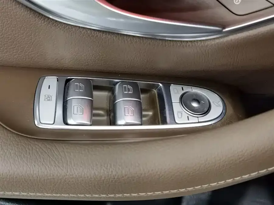 Mercedes-Benz E-class new energy Mercedes-Benz E-Class New Energy 2022 Model E 350 e L Plug-in Hybrid Sports Sedan 2022 — миниатюра 3