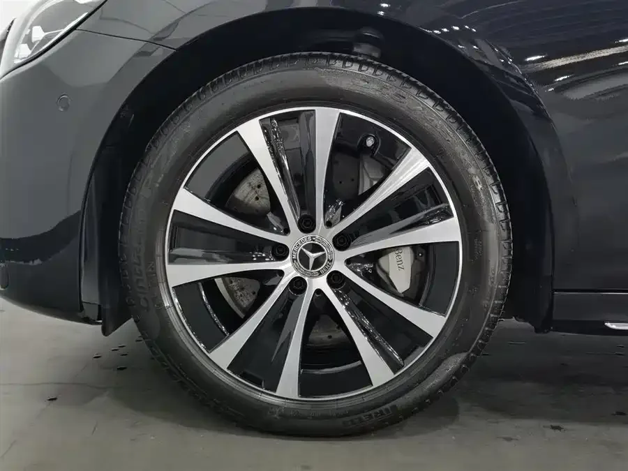 Mercedes-Benz E-class new energy Mercedes-Benz E-Class New Energy 2022 Model E 350 e L Plug-in Hybrid Sports Sedan 2022 — миниатюра 5