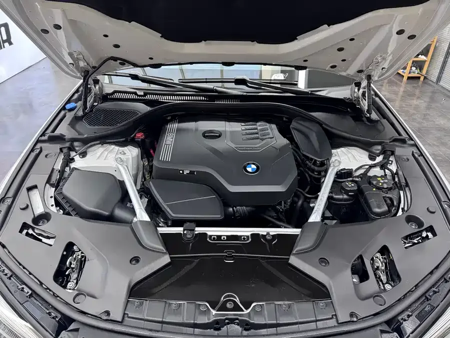 BMW 5 Series BMW 5 Series 2023 530Li xDrive M Sport Package 2023 — миниатюра 5