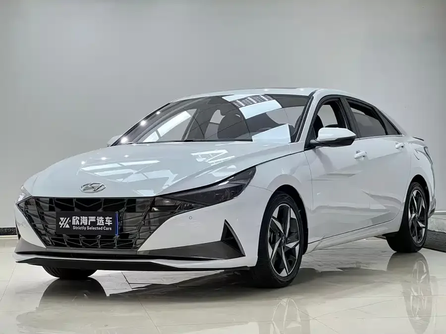 Hyundai Elantra 2023