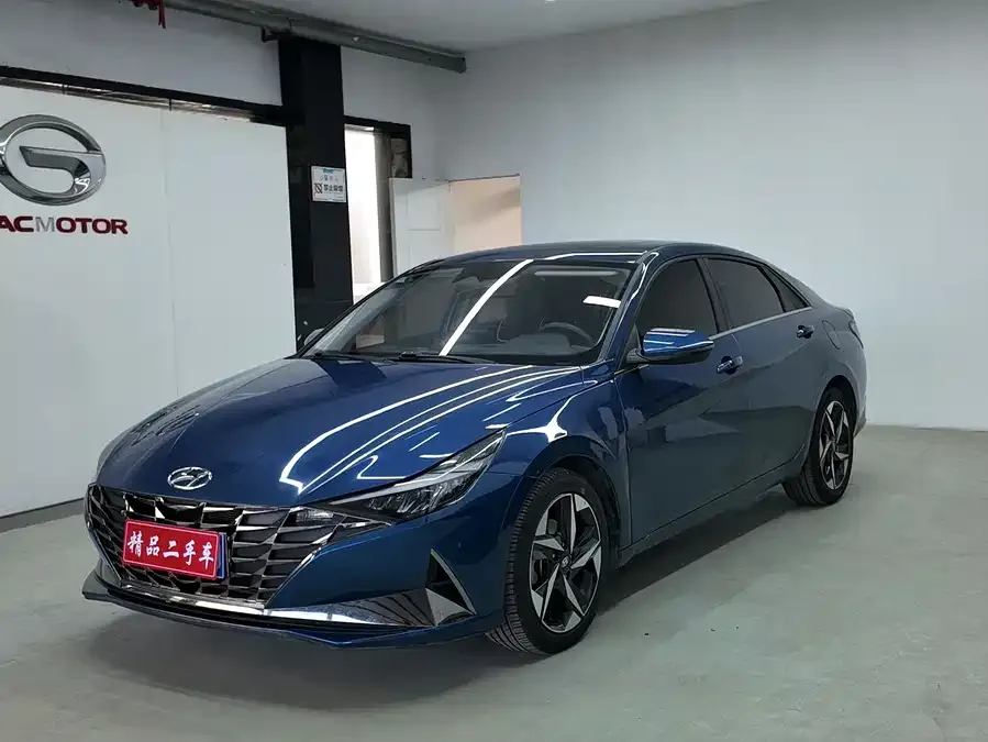 Hyundai Elantra 2022