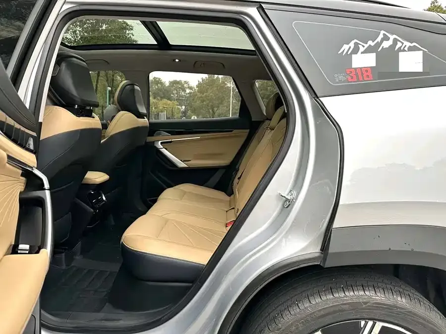 Geely Atlas L Boyue L 2023 1.5TD DCT Premium Edition 2023 — миниатюра 3