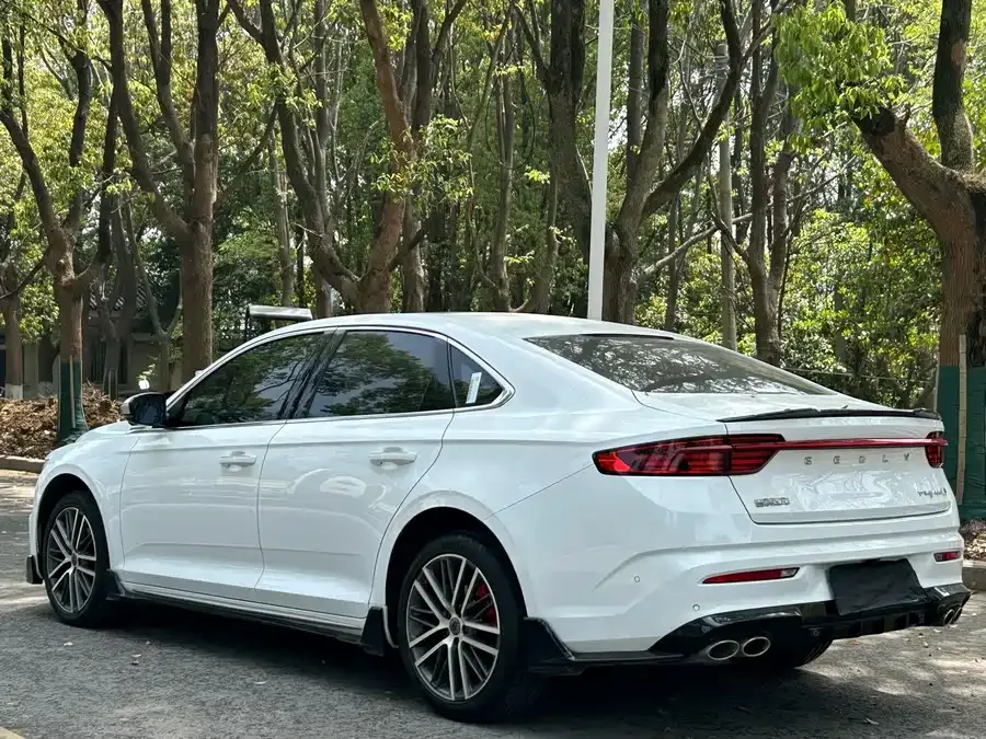 Geely Xingrui Xingrui 2023 2.0TD only available in green version 2024 — миниатюра 4