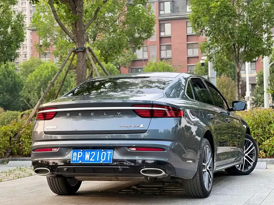 Geely Xingrui Xingrui 2023 2.0TD Premium Edition 2022 — миниатюра 3