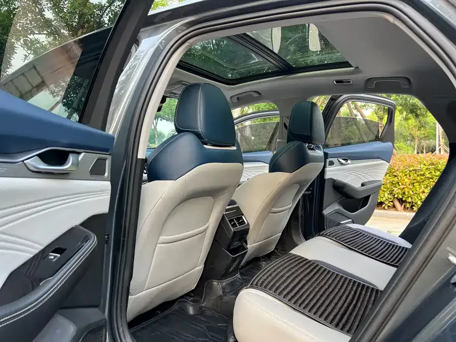Geely Xingrui Xingrui 2023 2.0TD Premium Edition 2022 — миниатюра 4