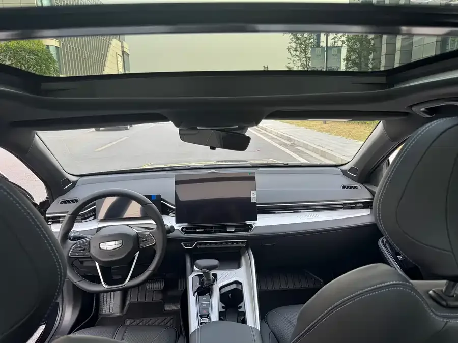 Geely Xingrui Xingrui 2025 Dongfangyao 1.5TD Kunlun Edition 2026 — миниатюра 4