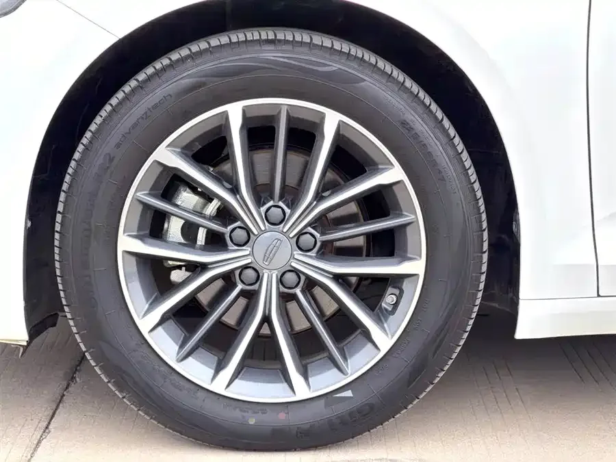 Geely Xingrui Xingrui 2023 1.5TD Fuyao Edition 2024 — миниатюра 4