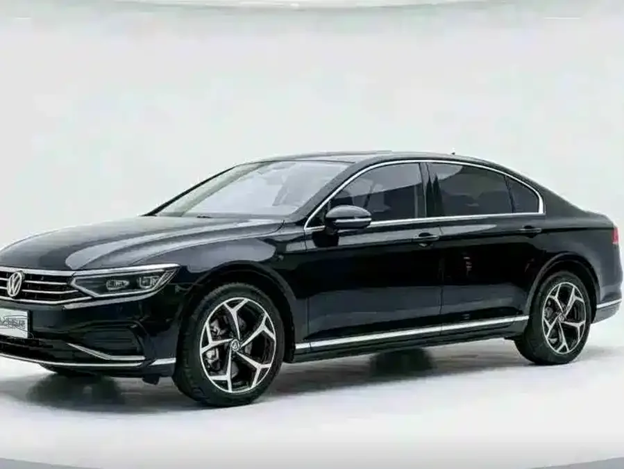 Volkswagen Magotan 2025