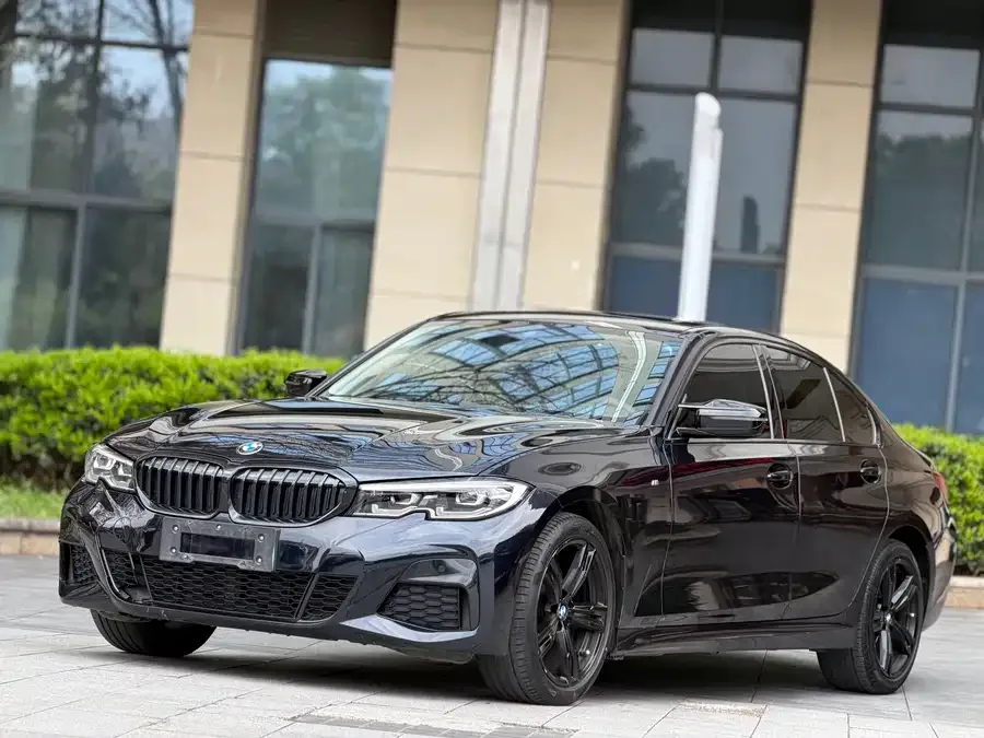 BMW 3 Series 2022