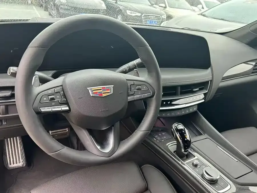Cadillac CT5 2024 28T Platinum Type 2023 — миниатюра 2