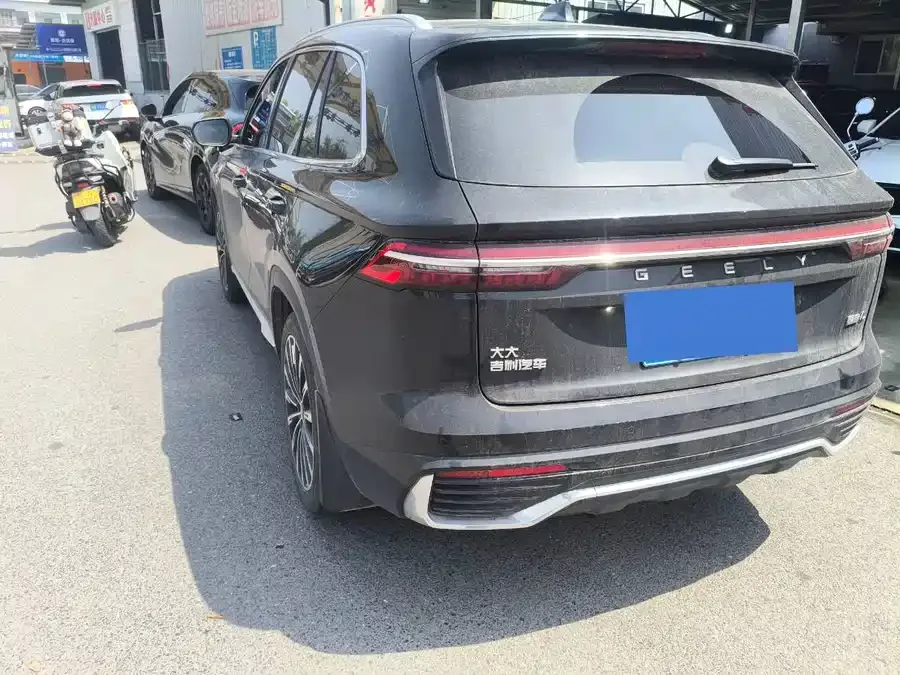 Geely Monjaro Xingyue L 2025 Dongfangyao 2.0TD Automatic Star-gazing Edition 2024 — миниатюра 4