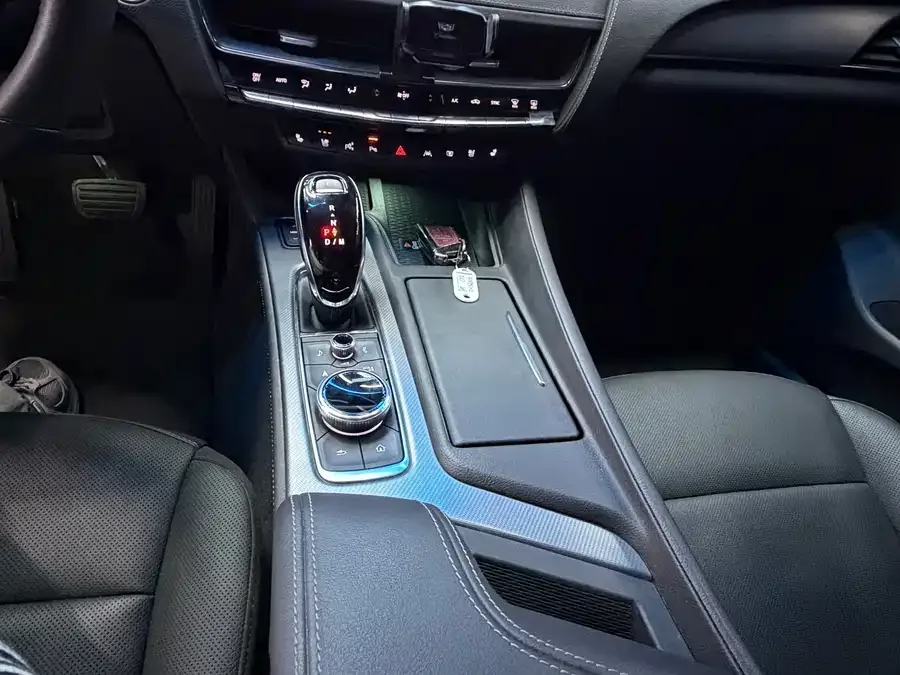 Cadillac CT5 2024 28T Luxury Pro 2024 — миниатюра 3