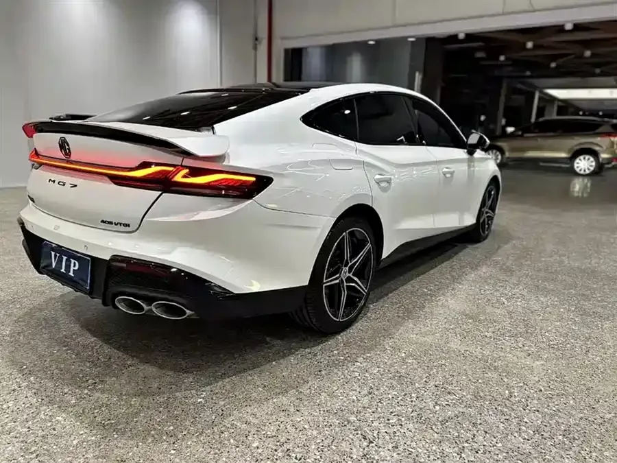 MG 7 MG7 2023 2.0T Automatic Beauty Hunter Premium Edition 2023 — миниатюра 3