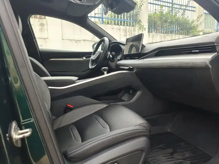 Geely Xingrui Xingrui 2023 2.0TD only available in green version 2023 — миниатюра 2
