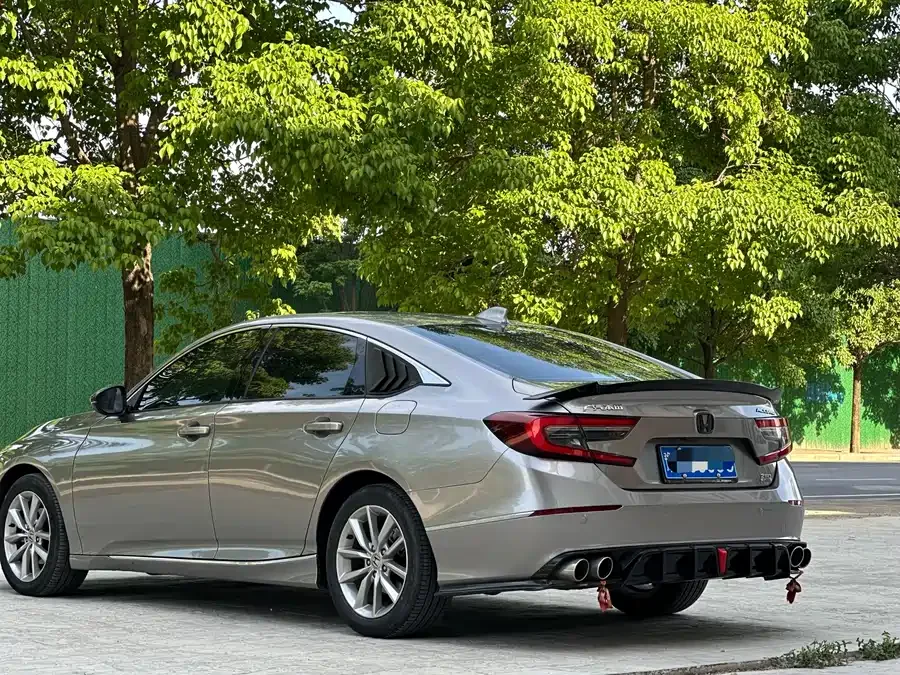 Honda Accord Accord 2022 260TURBO Deluxe Edition 2022 — миниатюра 5