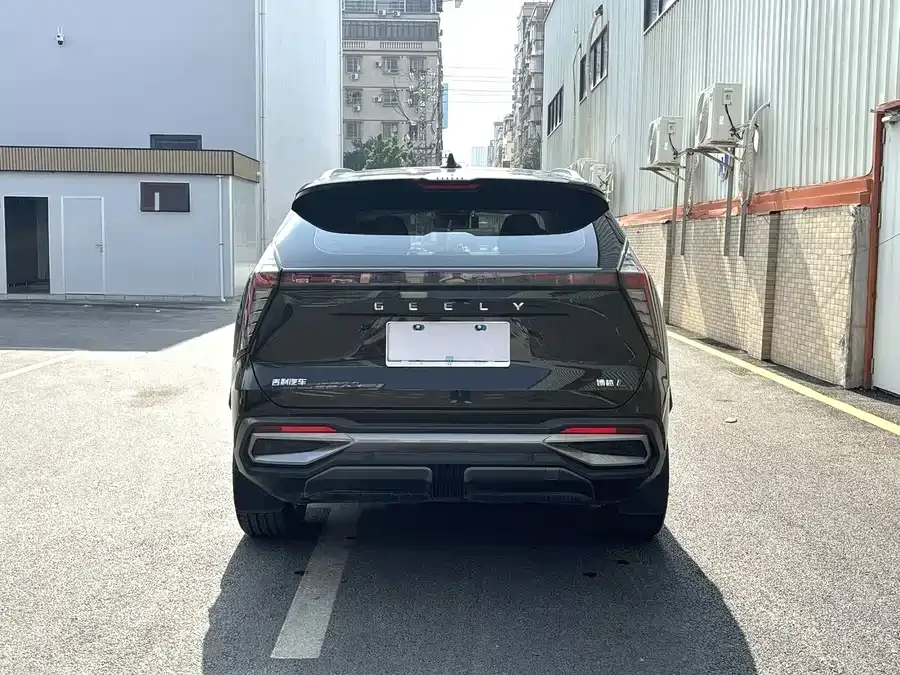 Geely Atlas L Boyue L 2023 1.5TD DCT Premium Edition 2024 — миниатюра 3