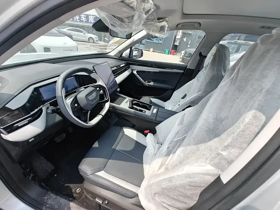 Geely Atlas L Boyue L 2024 1.5TD DCT Longteng Edition 2026 — миниатюра 4