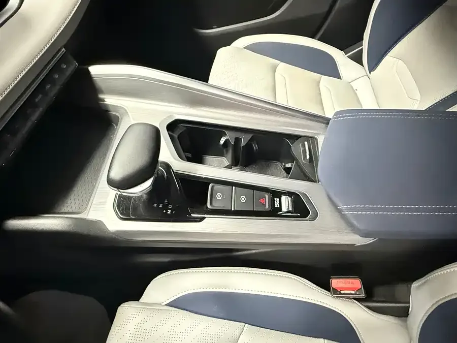 Geely Xingrui Xingrui 2023 2.0TD Premium Edition 2023 — миниатюра 3