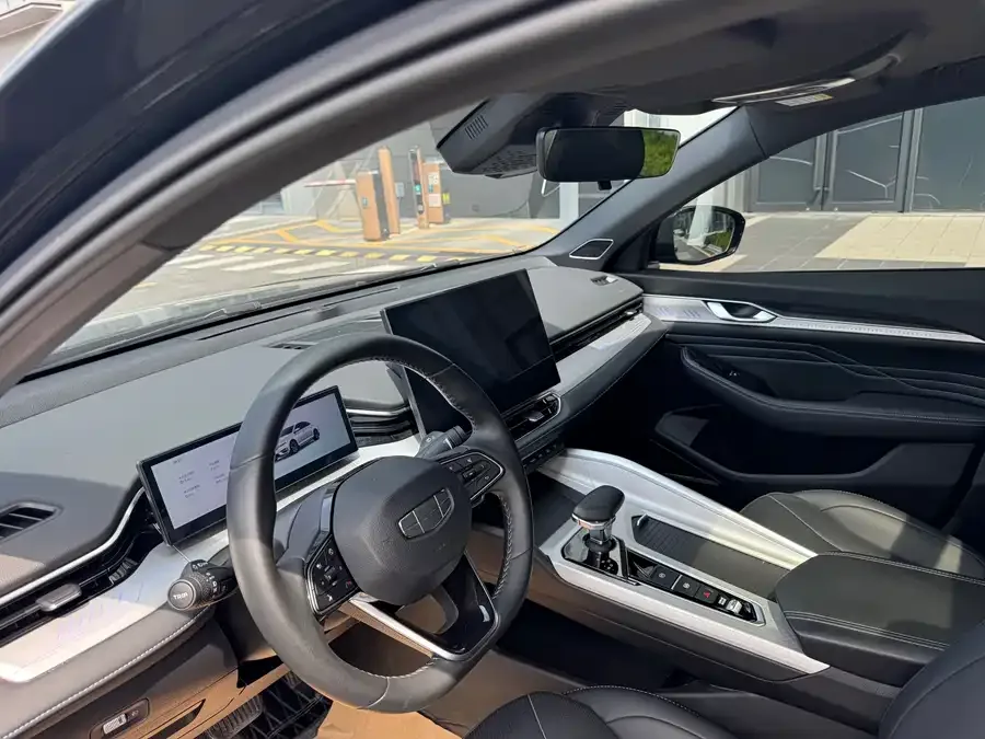 Geely Xingrui Xingrui 2025 Dongfangyao 1.5TD Fuyao Edition 2026 — миниатюра 3