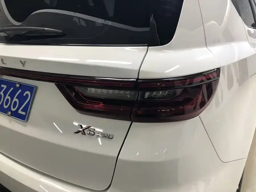 Geely Vision X6 Vision X6 2021 PRO 1.4T Automatic Premium Edition 2023 — миниатюра 3