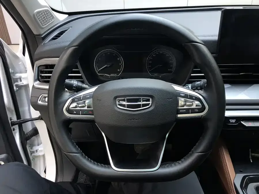 Geely Vision X6 Vision X6 2021 PRO 1.4T Automatic Premium Edition 2023 — миниатюра 4