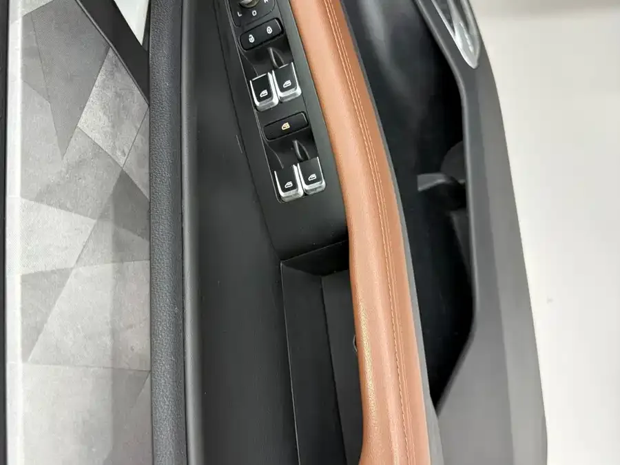 Geely Vision X6 Vision X6 2021 PRO 1.4T Automatic Premium Edition 2022 — миниатюра 4