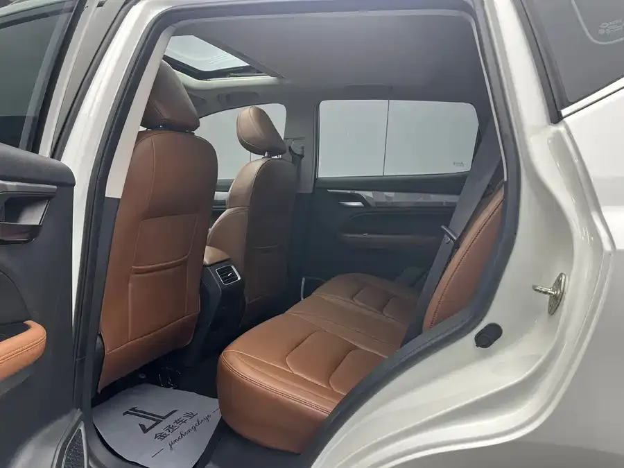 Geely Vision X6 Vision X6 2021 PRO 1.4T Automatic Premium Edition 2023 — миниатюра 3