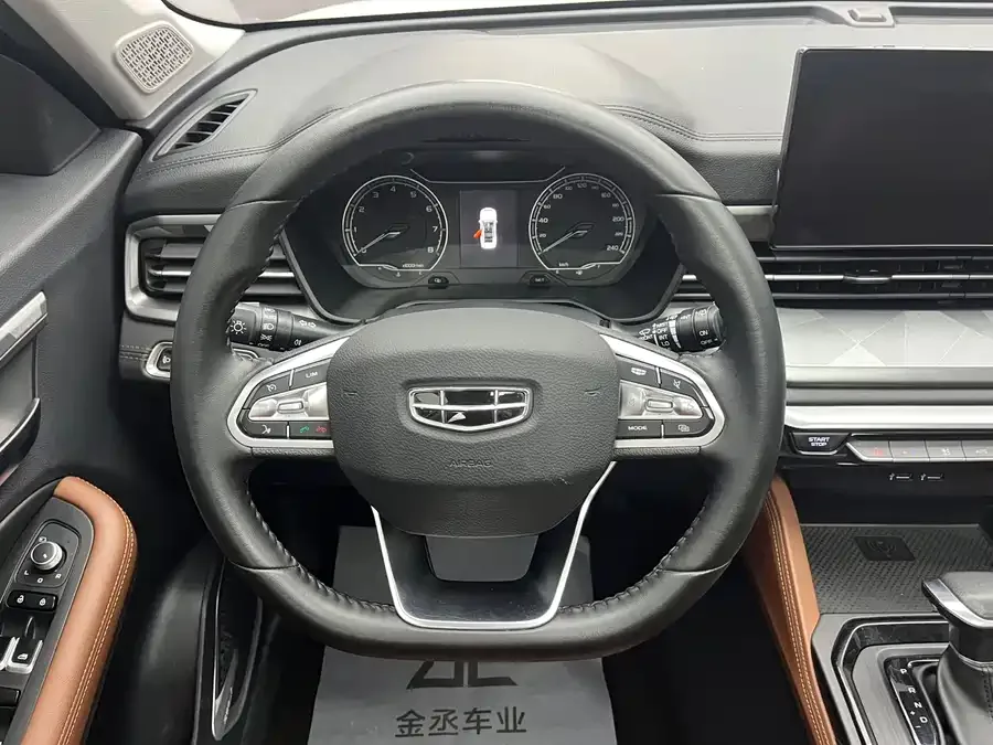 Geely Vision X6 Vision X6 2021 PRO 1.4T Automatic Premium Edition 2023 — миниатюра 4