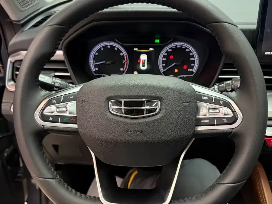 Geely Vision X6 Vision X6 2021 PRO 1.4T Automatic Premium Edition 2023 — миниатюра 4
