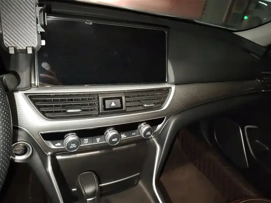 Honda Accord Accord 2022 260TURBO Deluxe Edition 2023 — миниатюра 4