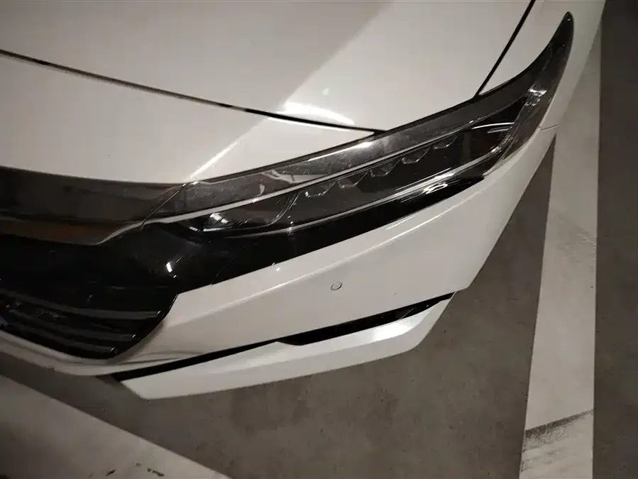 Honda Accord Accord 2022 260TURBO Deluxe Edition 2023 — миниатюра 5