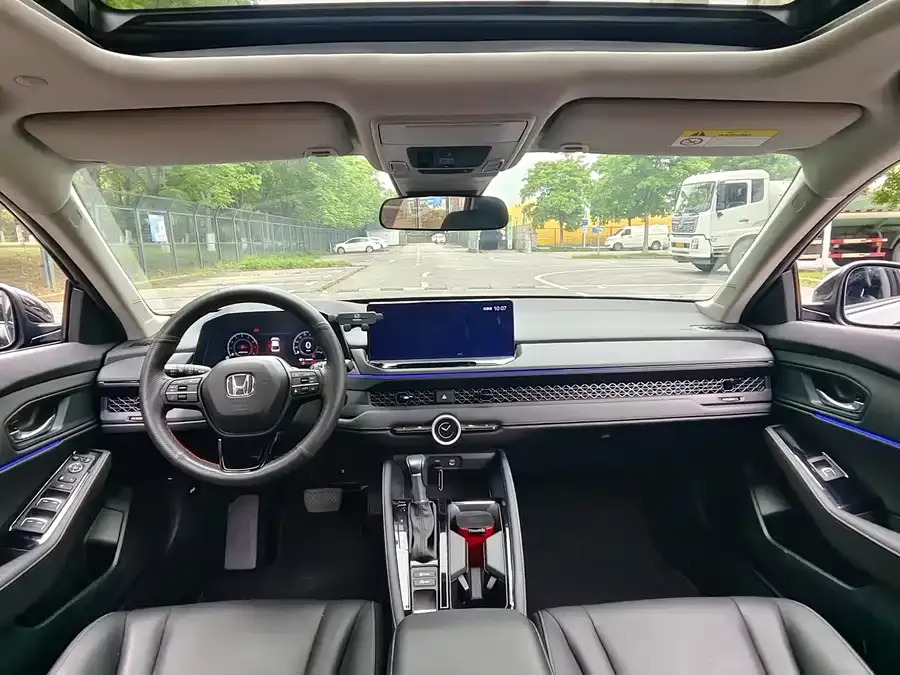 Honda Accord Accord 2023 260TURBO Smart Edition 2023 — миниатюра 2