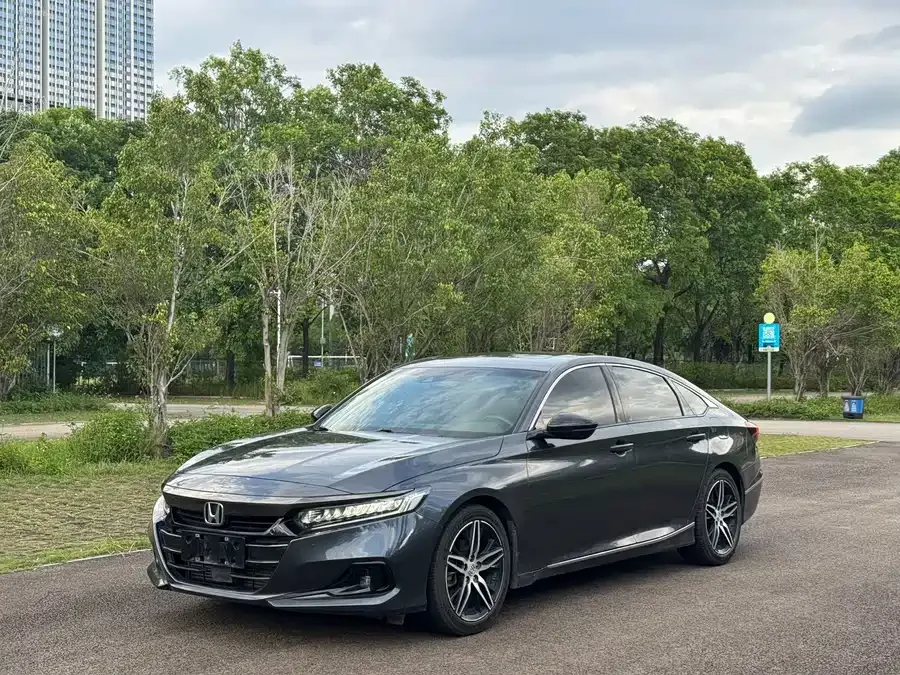 Honda Accord 2022 Accord 260TURBO Fantasy Night Premium Edition 2022 — фото 1, купить с доставкой в Москву