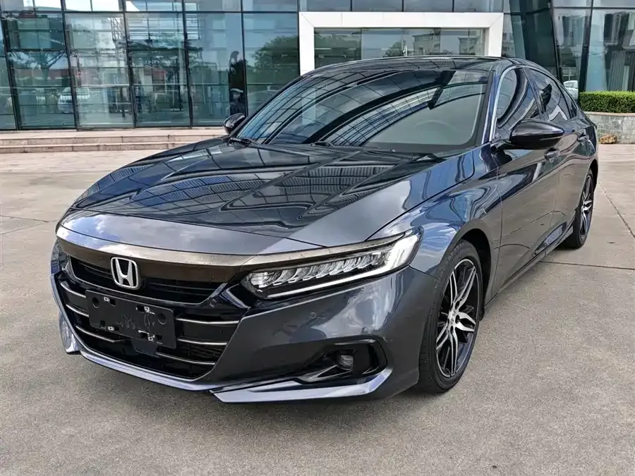 Honda Accord 2022 Accord 260TURBO Fantasy Night Premium Edition 2022 — фото 1, купить с доставкой в Москву