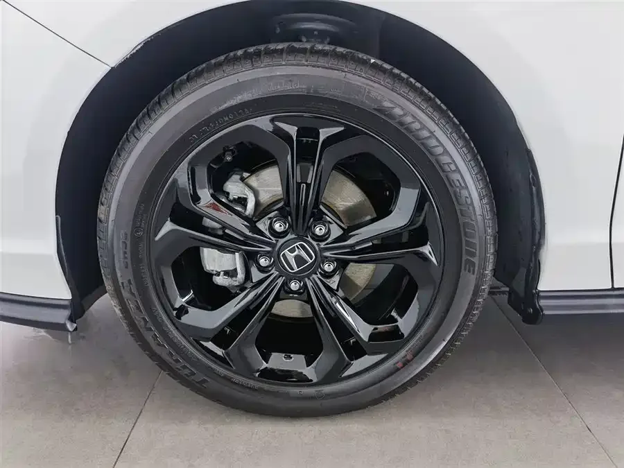 Honda Accord Accord 2025 260TURBO Luxury Edition 2025 — миниатюра 5