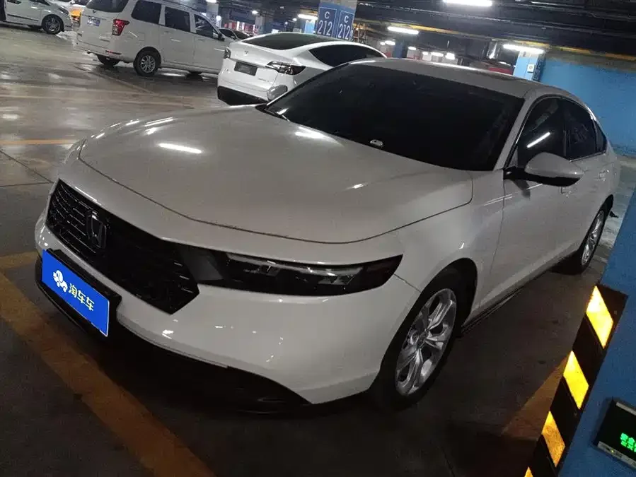 Honda Accord Accord 2023 260TURBO Smart Edition 2024 — фото 1, купить с доставкой в Москву
