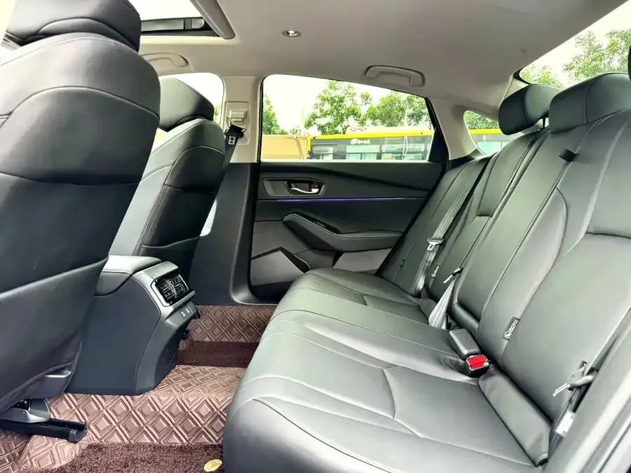 Honda Accord Accord 2025 260TURBO Luxury Edition 2025 — миниатюра 3